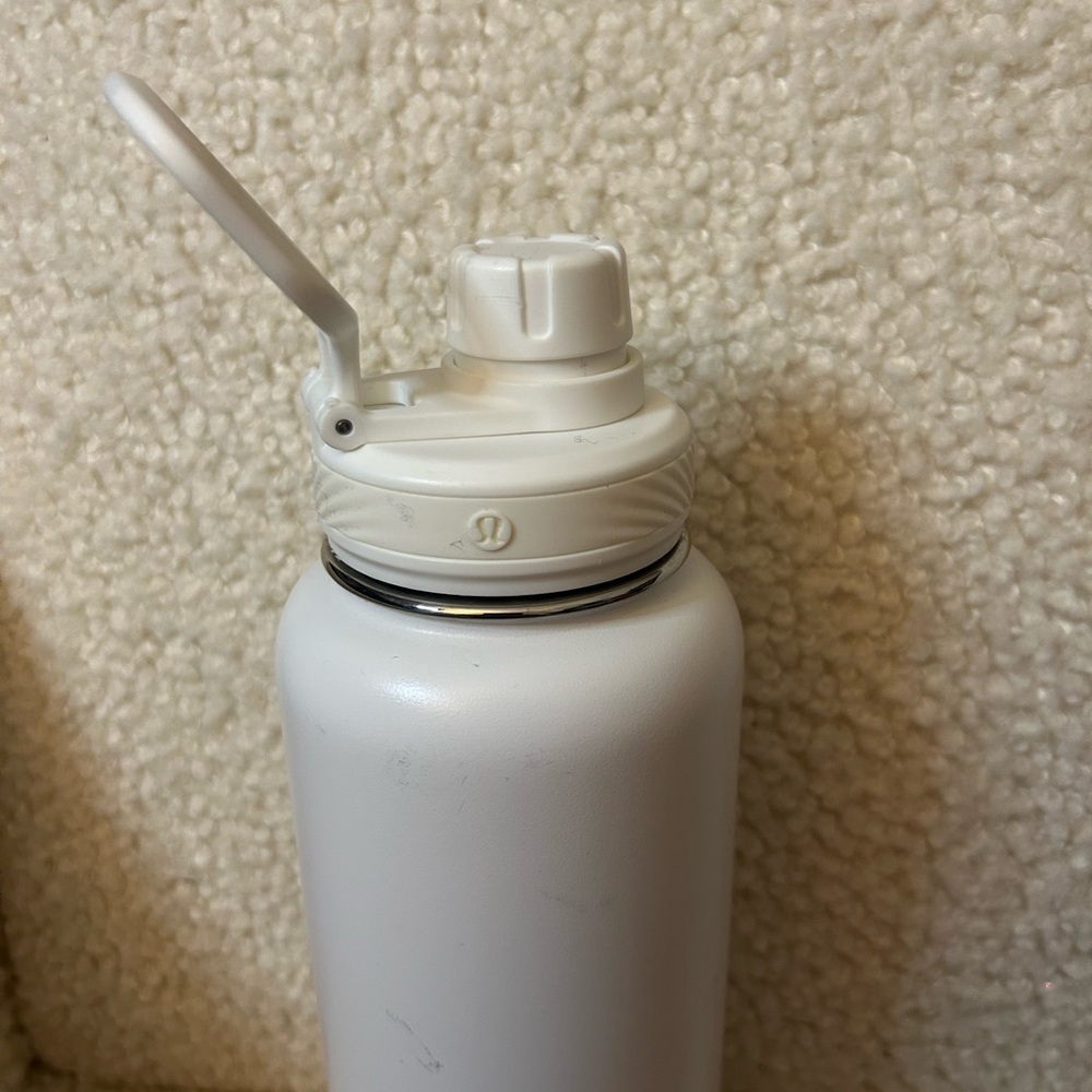 lululemon athletica White Water Bottle - Picture 3 of 7